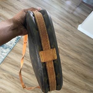 SOLD - Authentic Vintage Louis Vuitton Crossbody